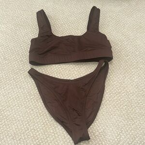 SKIMS brown swim bottoms worn once like new